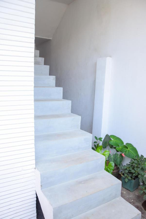 Tharaka Homestay Weligama Exteriör bild